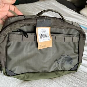 The North Face Green Belt Bag Durable and Utilitarian
